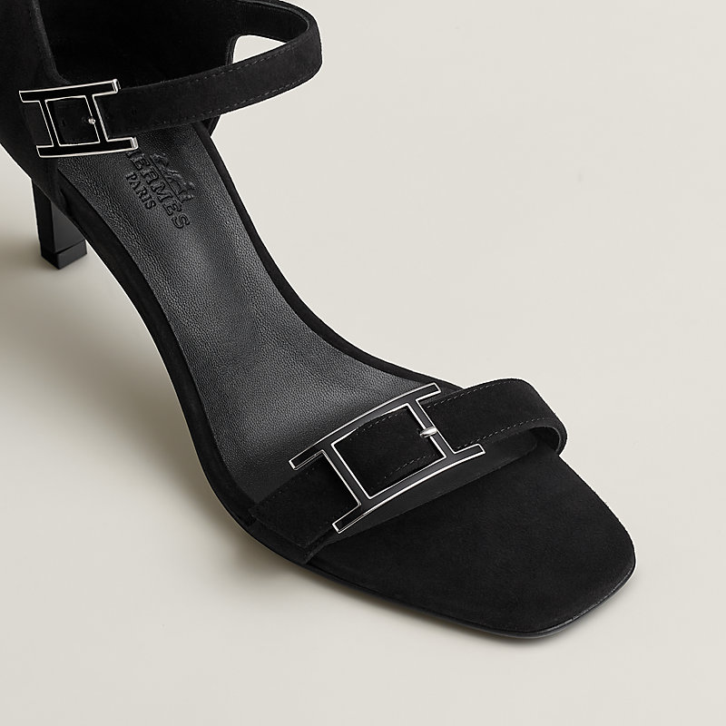 洗練された足元を演出 HERMES Sandales Judy 70 サンダル Judy 70 sandal | Hermès Canada
